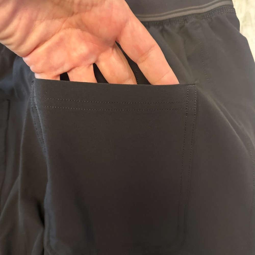 🍋lululemon Swift High-Rise Wide-Leg Pant Logo Waistband 10 Like New! - Picture 7 of 9